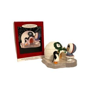 Hallmark Frosty Friends 1993 Ornament Eskimo & Penguin Decorating Igloo